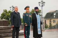 Хабаровский священник принял участие во вручении дипломов выпускникам Учебного военного центра ДВГУПС