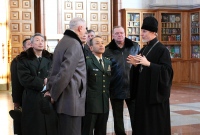 Военная делегация из Японии посетила кафедральный собор в Хабаровске