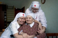 В День инвалидов сестры милосердия посетили дом-интернат для престарелых и инвалидов