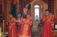 Епископ Уссурийский Иннокентий возглавил всенощное бдение в храме Петропавловского женского монастыря