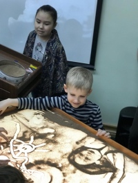 Сказочную историю с киселем посмотрели дети на православной выставке-форуме