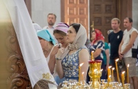Сотни хабаровчан идут поклониться мощам святой блаженной Матроны Московской