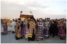 Великая Пятница. Спасо-Преображенский кафедральный собор г. Хабаровска (17 апреля 2009 года)