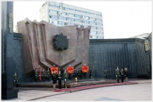 Возложение венков к мемориалу Славы, и лития по погибщим в годы Великой отечественной войны (2 сентября 2009 года)