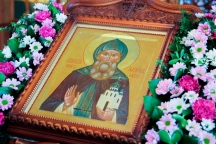 Глава Хабаровской епархии совершил праздничное богослужение в день памяти святого благоверного князя Даниила Московского 17 марта 2023 года